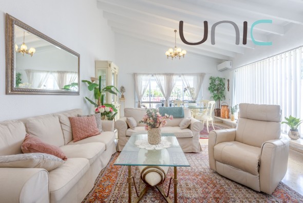 Resale - Villa - La Nucia