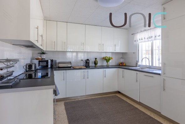 Resale - Villa - La Nucia