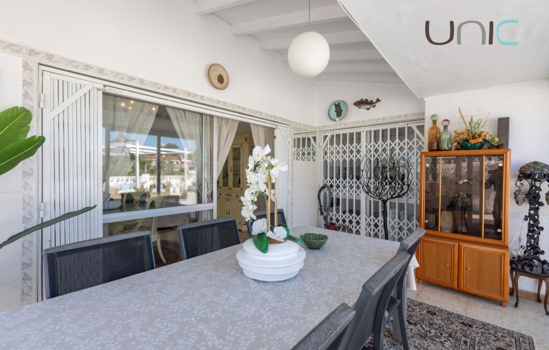 Resale - Villa - La Nucia