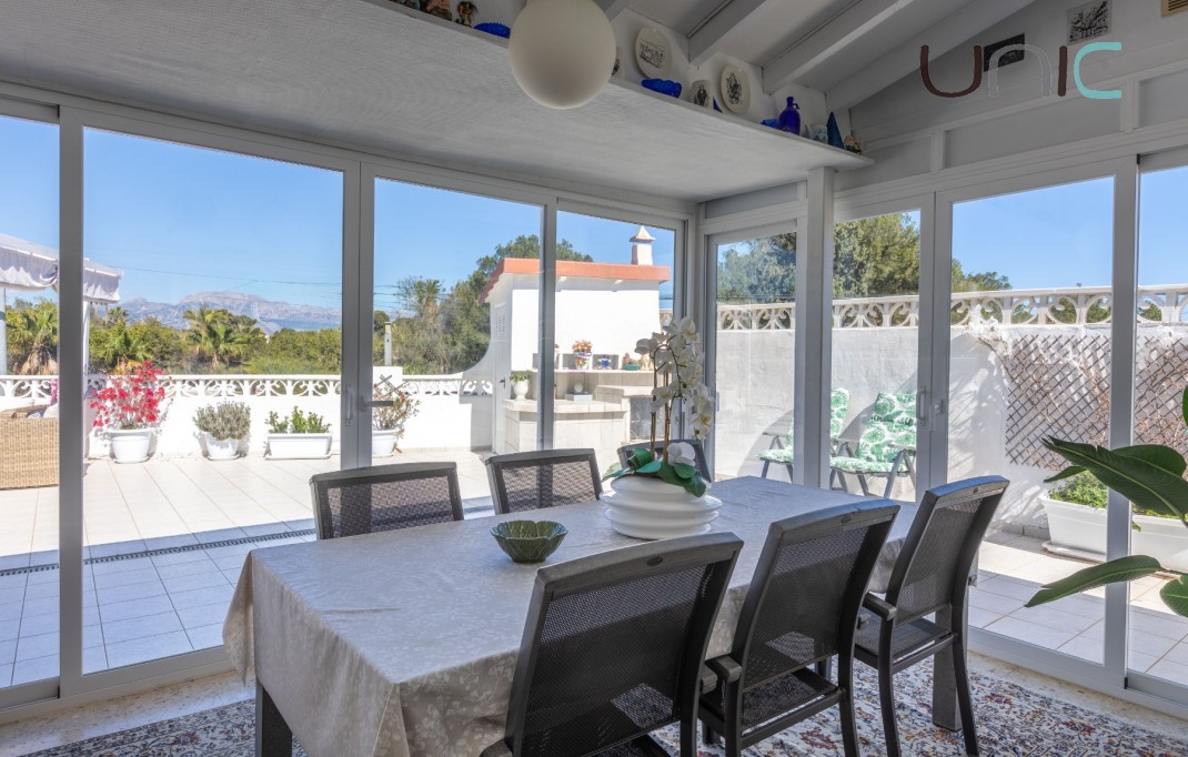 Resale - Villa - La Nucia