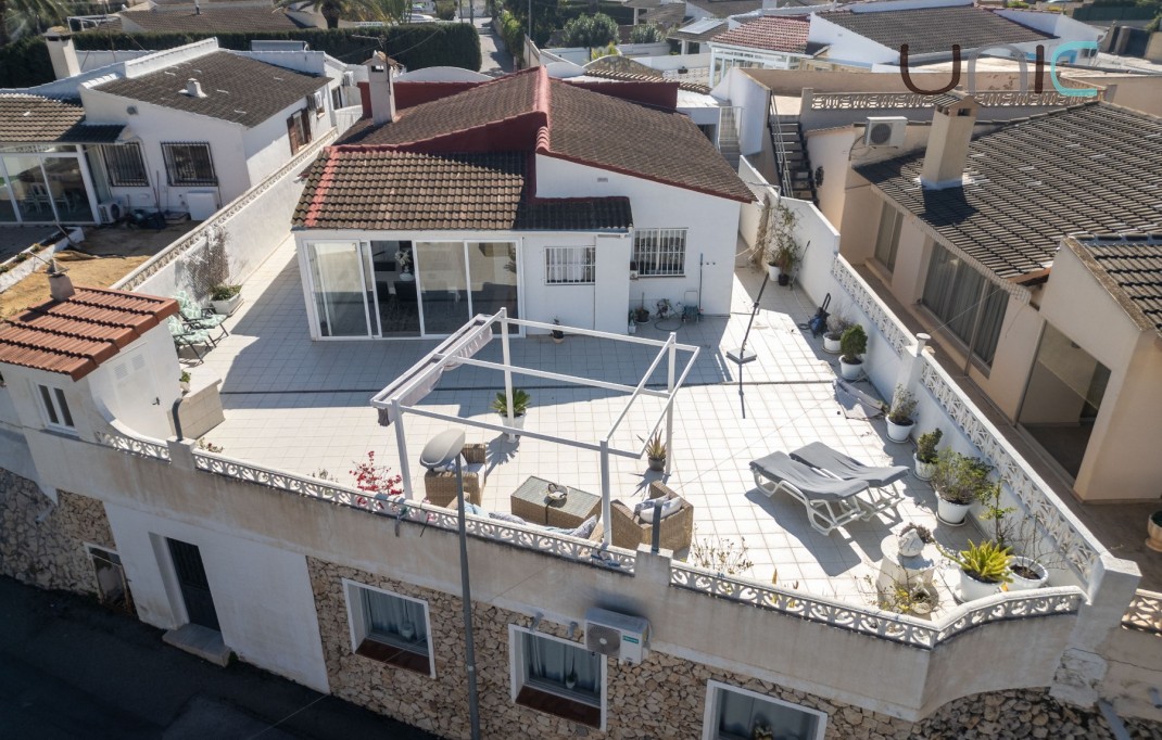 Resale - Villa - La Nucia