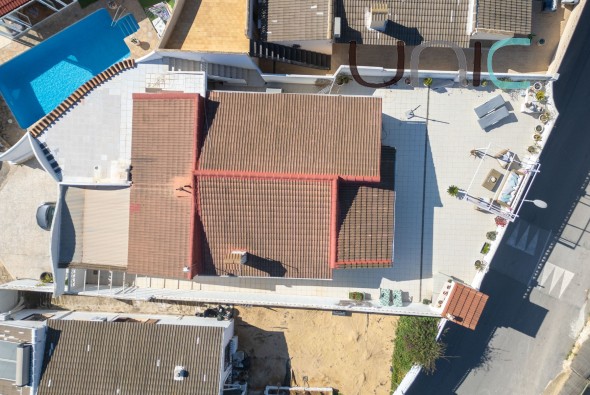 Resale - Villa - La Nucia