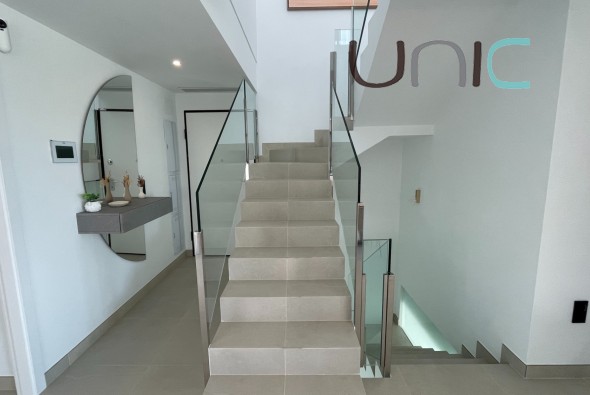 Resale - Villa - Finestrat