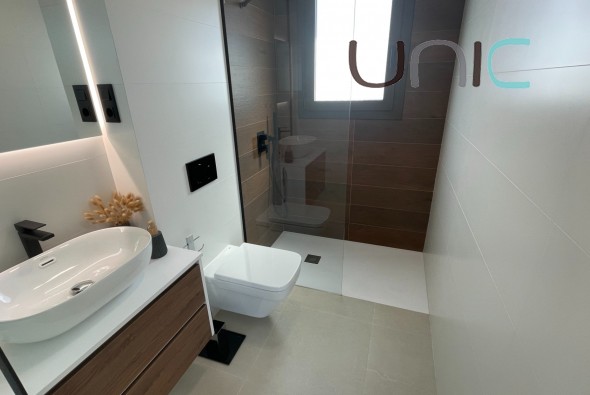 Resale - Villa - Finestrat