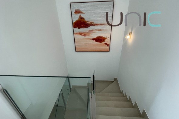 Resale - Villa - Finestrat