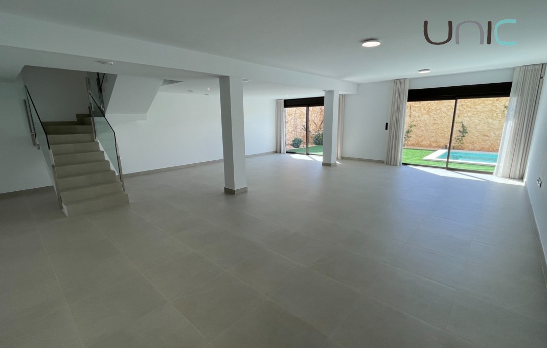 Resale - Villa - Finestrat