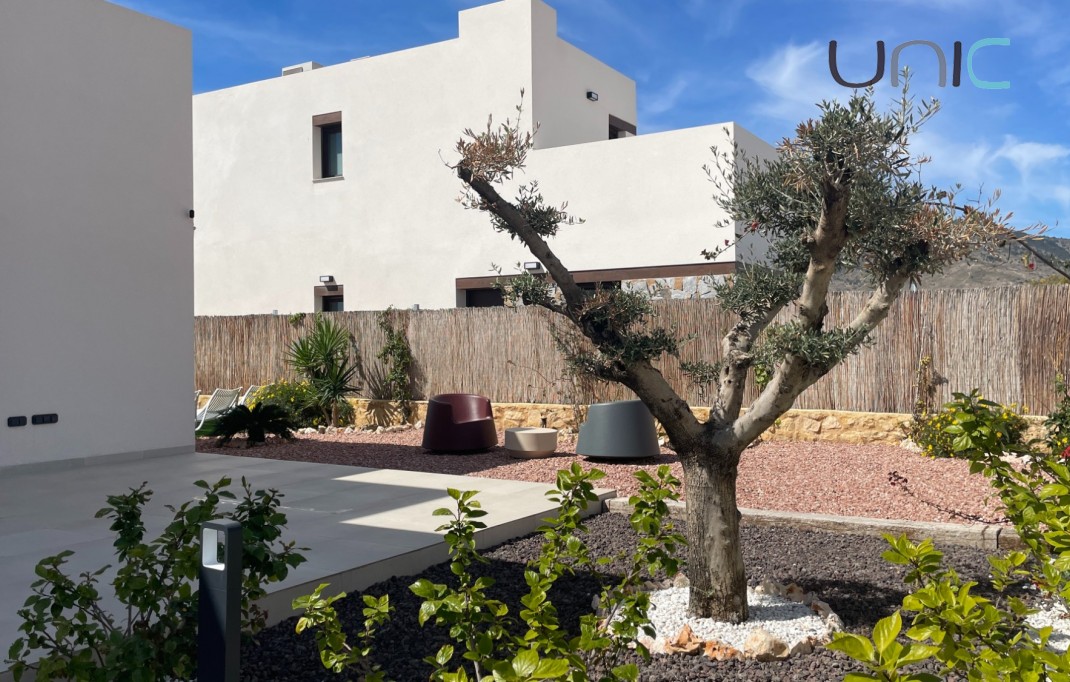 Resale - Villa - Finestrat