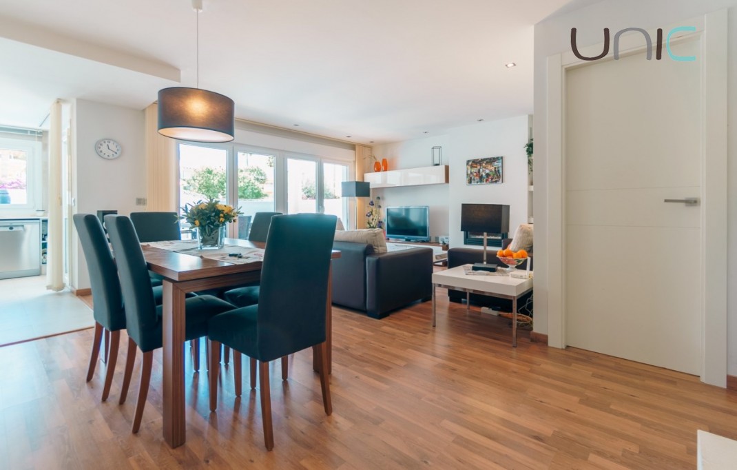 Venta - Villa - Albir