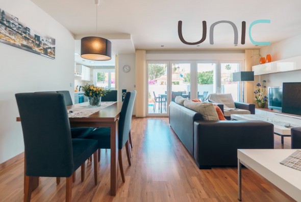 Venta - Villa - Albir