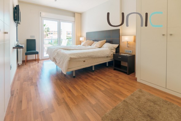 Venta - Villa - Albir