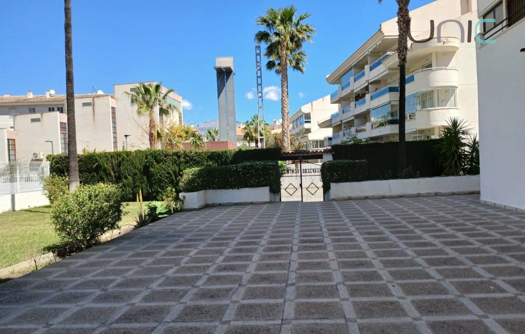 Sale - Apartment - Albir