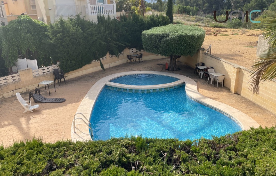 Resale - Villa - La Nucia
