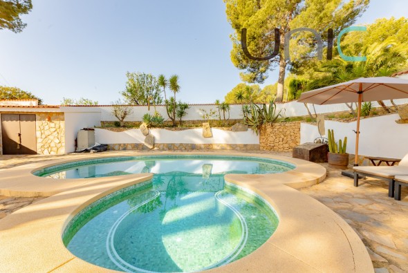 Resale - Villa - La Nucia