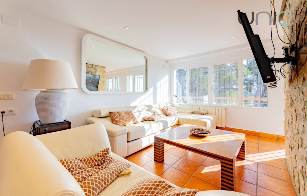 Resale - Villa - La Nucia