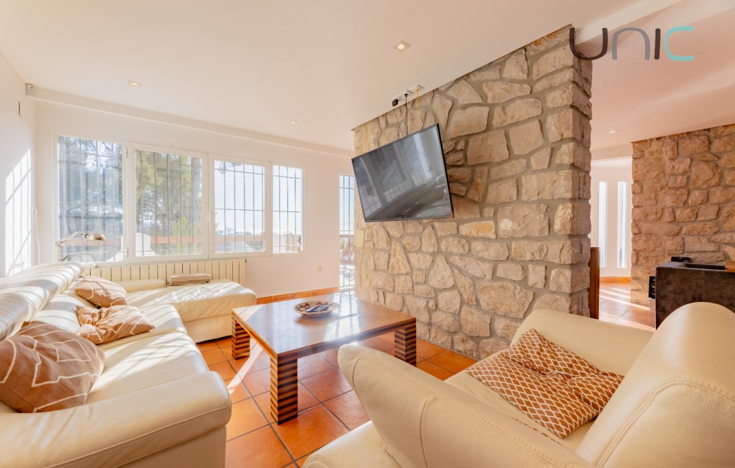 Resale - Villa - La Nucia