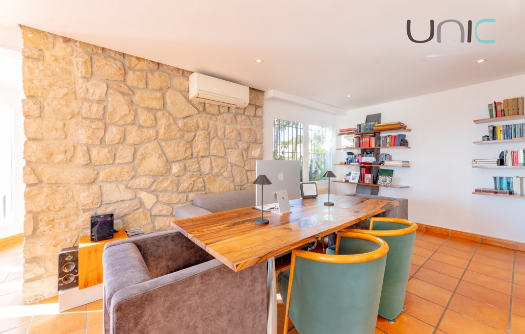 Resale - Villa - La Nucia
