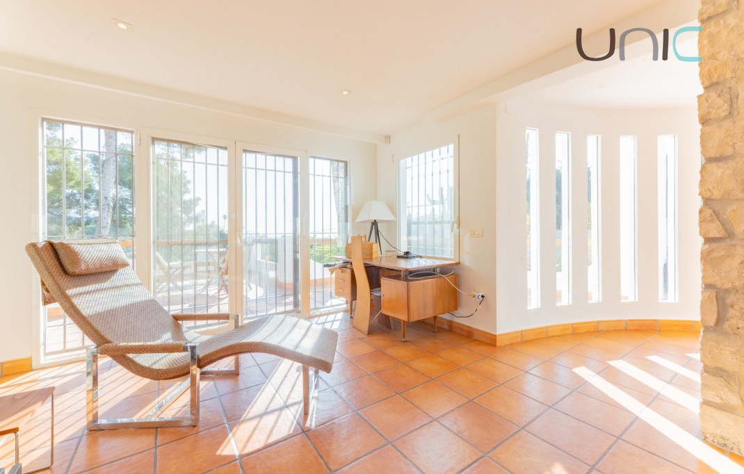 Resale - Villa - La Nucia