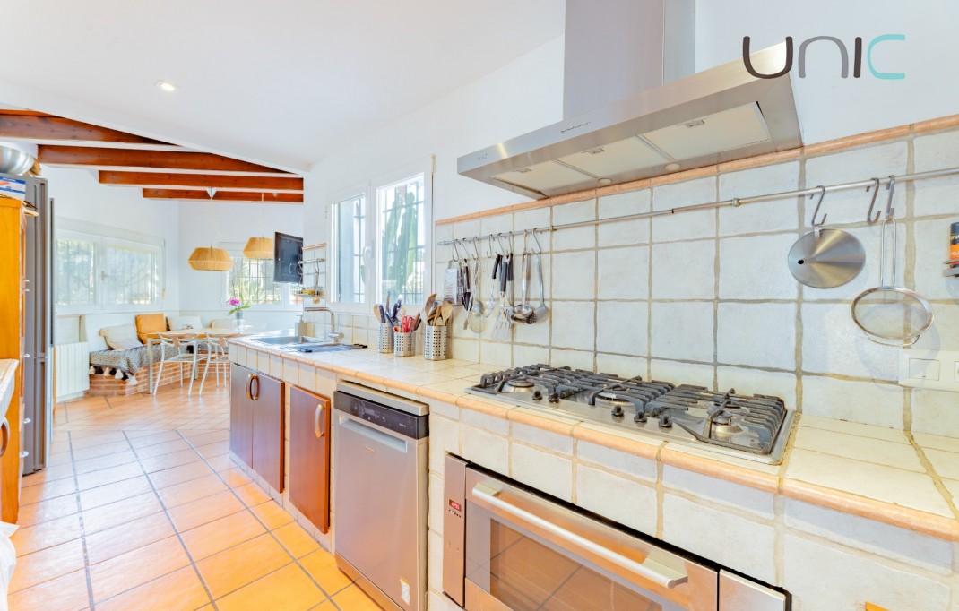 Resale - Villa - La Nucia