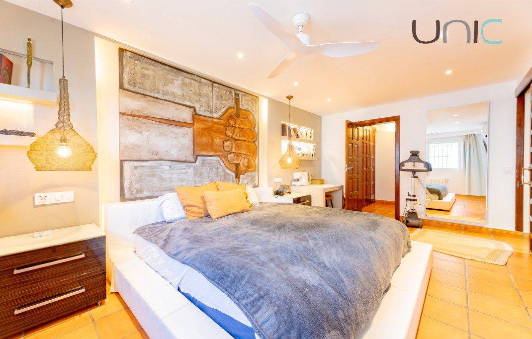 Resale - Villa - La Nucia