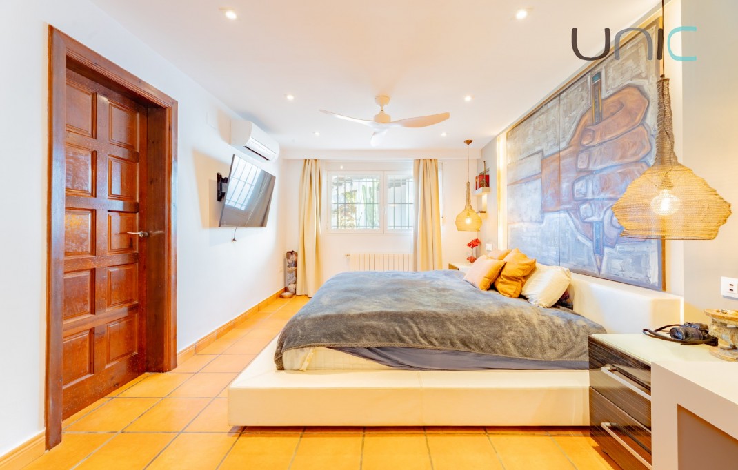 Resale - Villa - La Nucia