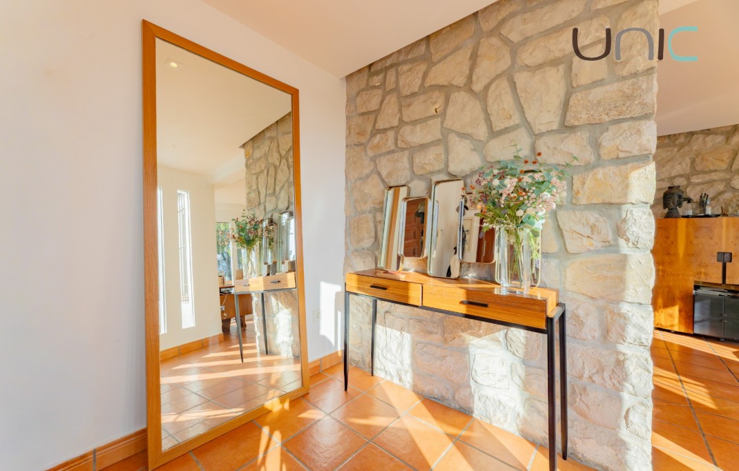 Resale - Villa - La Nucia