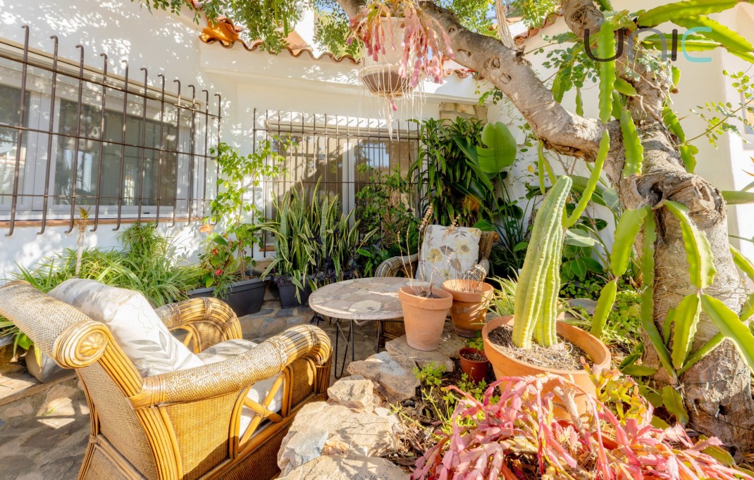 Resale - Villa - La Nucia