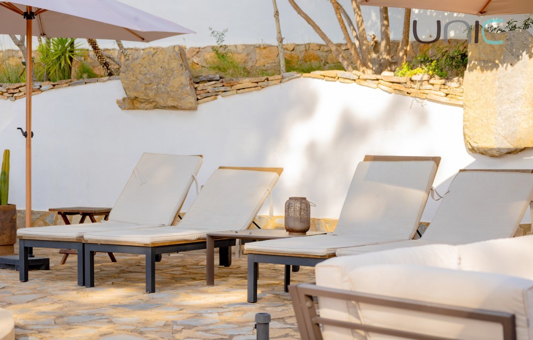 Resale - Villa - La Nucia