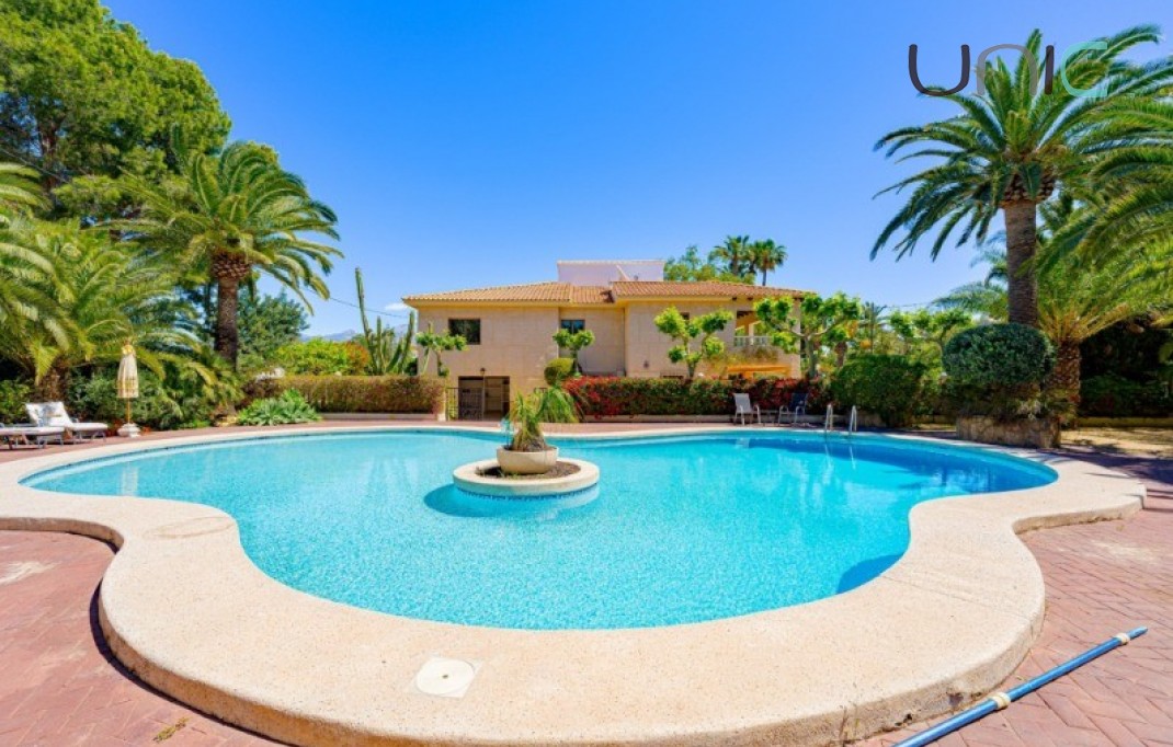 Resale - Villa - Alfaz del Pi
