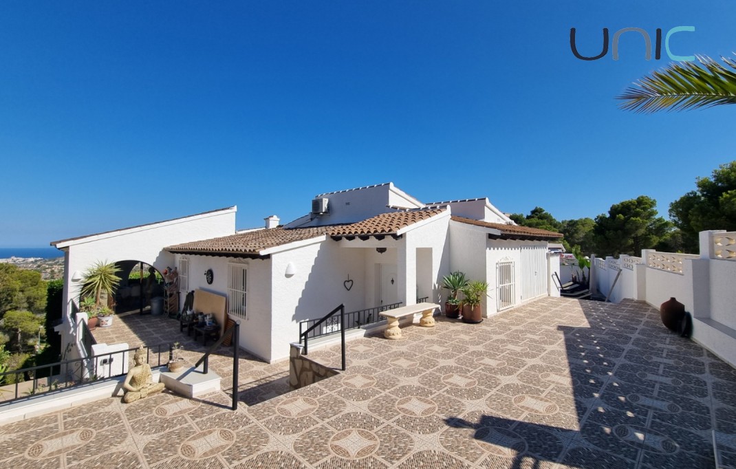 Sale - Villa - La Nucia