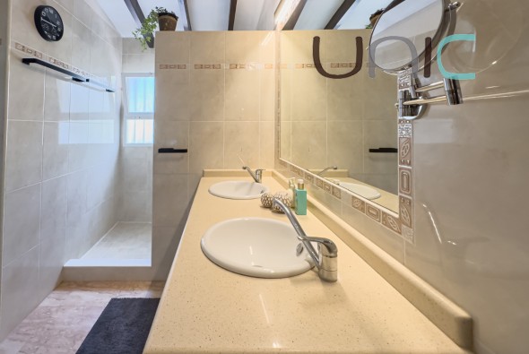 Sale - Villa - La Nucia