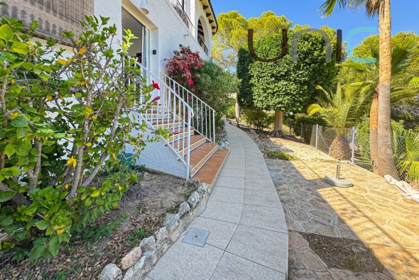Sale - Villa - La Nucia