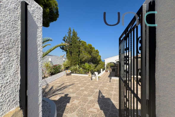 Sale - Villa - La Nucia