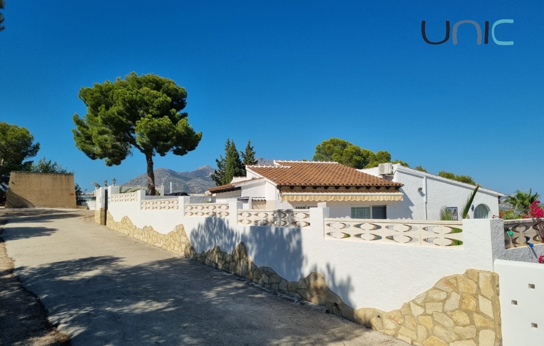 Sale - Villa - La Nucia
