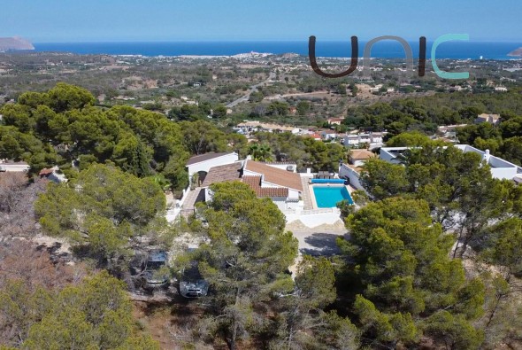 Sale - Villa - La Nucia