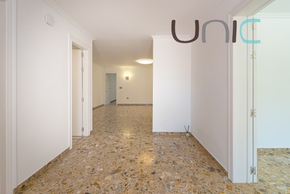 Resale - Villa - Alfaz del Pi