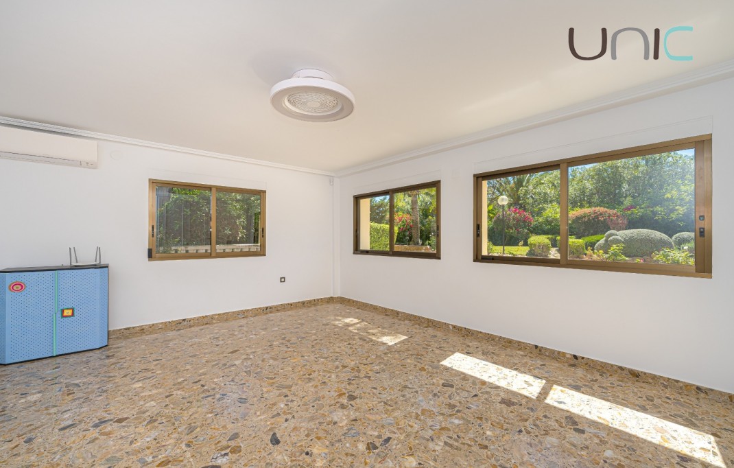 Resale - Villa - Alfaz del Pi