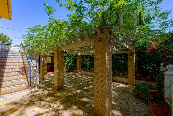Resale - Villa - Alfaz del Pi