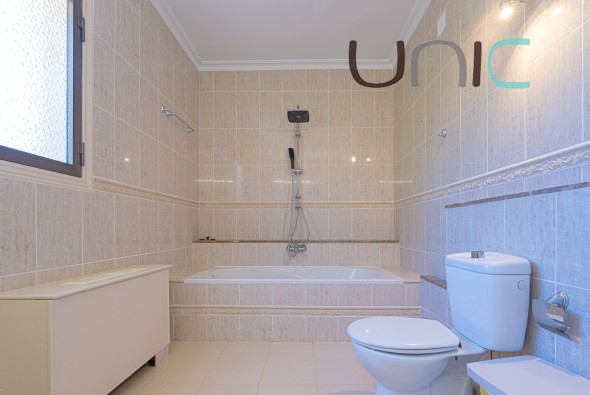 Resale - Villa - Alfaz del Pi