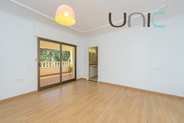 Resale - Villa - Alfaz del Pi