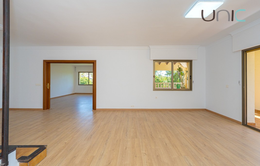 Resale - Villa - Alfaz del Pi