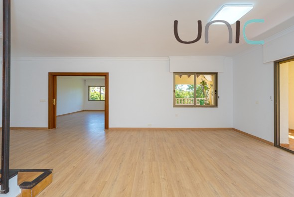 Resale - Villa - Alfaz del Pi