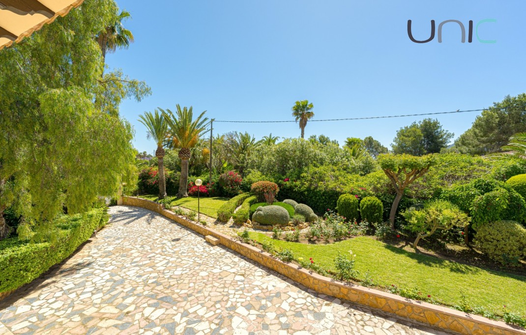 Resale - Villa - Alfaz del Pi