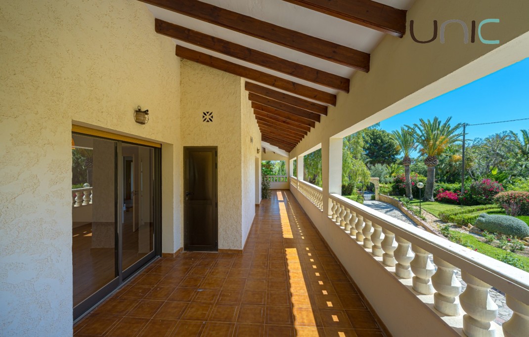 Resale - Villa - Alfaz del Pi