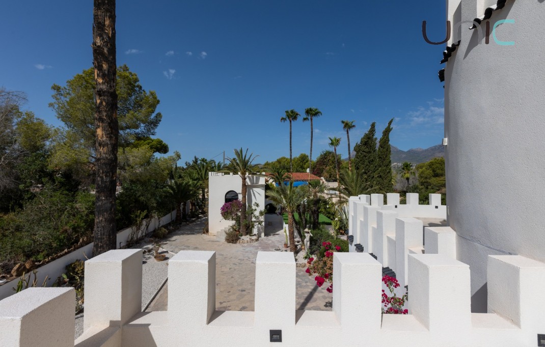 Venta - Villa - Albir