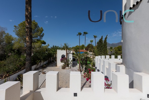Venta - Villa - Albir