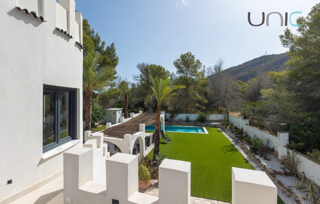 Venta - Villa - Albir