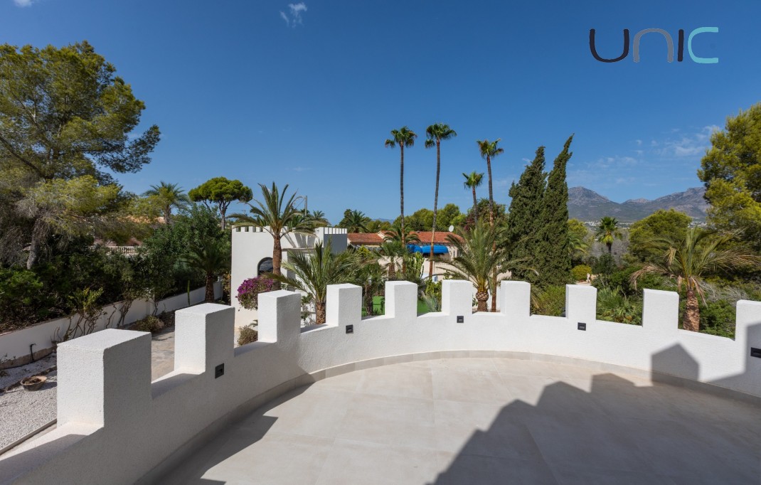 Venta - Villa - Albir