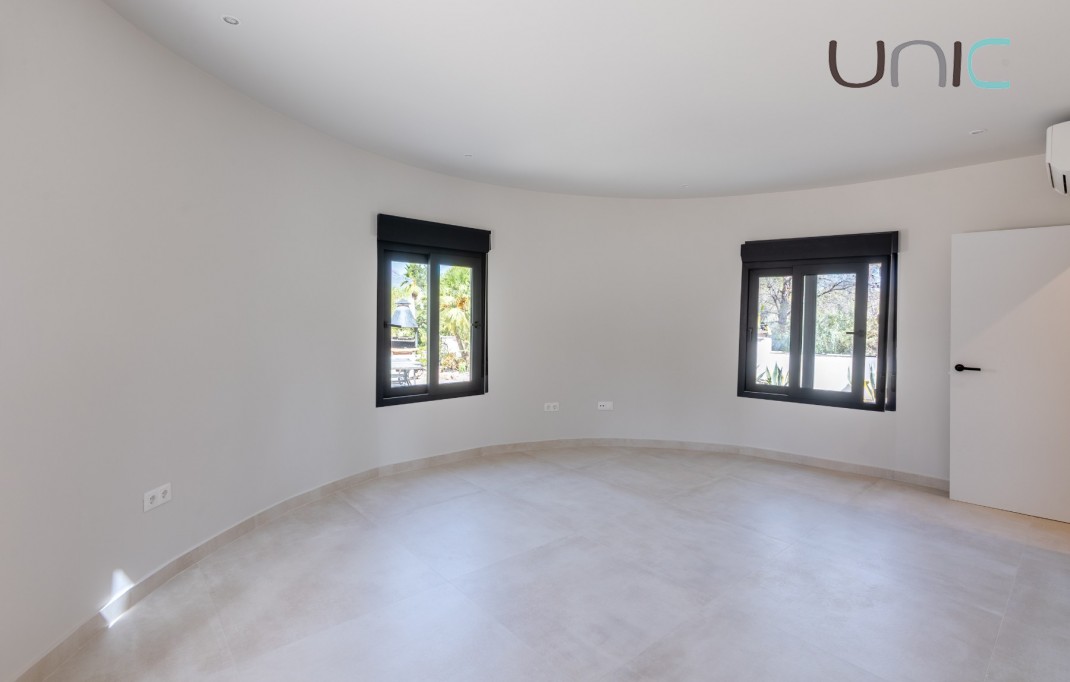 Venta - Villa - Albir