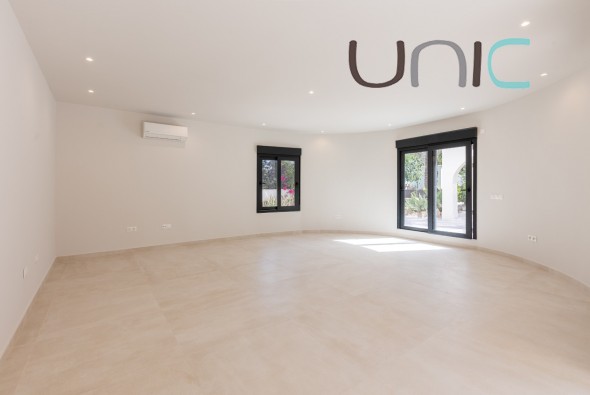 Venta - Villa - Albir