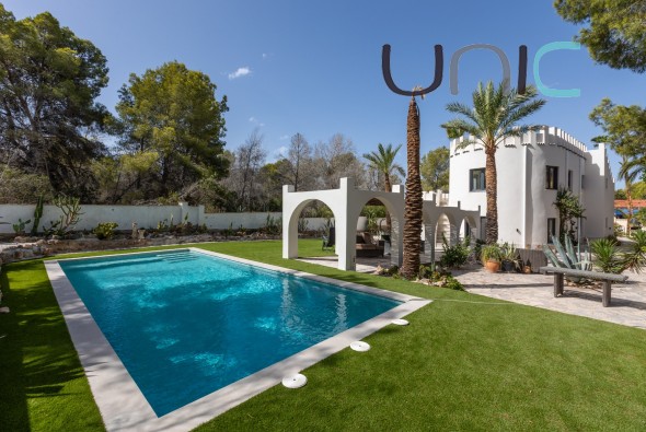 Venta - Villa - Albir